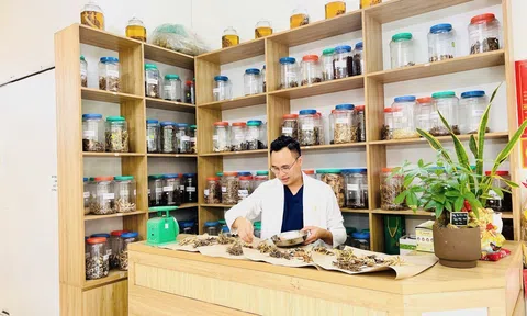 Phòng khám chuyên khoa y học cổ truyền Lê Hùng chia sẻ bí quyết đánh bay vẩy nến bằng thảo dược
