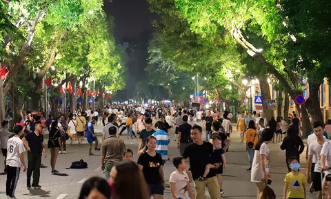 Kích hoạt hệ thống phòng dịch Covid-19, Hà Nội dừng lễ hội, phố đi bộ