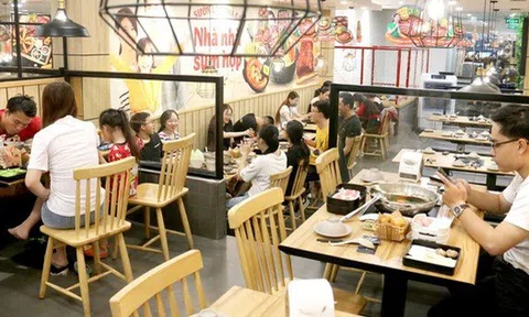 TP.HCM dự kiến mở lại dịch vụ ăn uống tại chỗ sau ngày 25/10