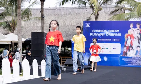 Tại sự kiện thời trang Fashion show Runway Dreams,  mẫu nhí Thanh Trúc xuất sắc đạt danh hiệu Đại sứ truyền thông