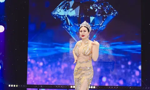 Nhan sắc quyến rũ của Hoa hậu thiện nguyện Lý Kim Ngân trên ghế giám khảo Hoa hậu Thương hiệu Việt Nam 2023
