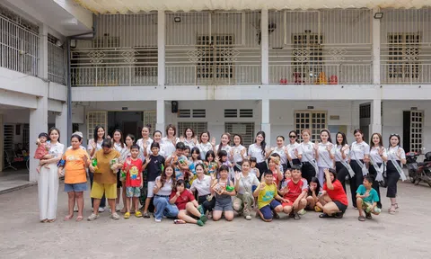 Các thí sinh Hoa hậu Doanh nhân Hoàn vũ Việt Nam 2024 tích cực tham gia buổi hoạt động thiện nguyện