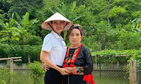 Những chuyến thăm động viên đầy tình thương đến đồng bào vùng lũ của Hoa hậu Nhân ái Nguyễn Ngọc Hiếu